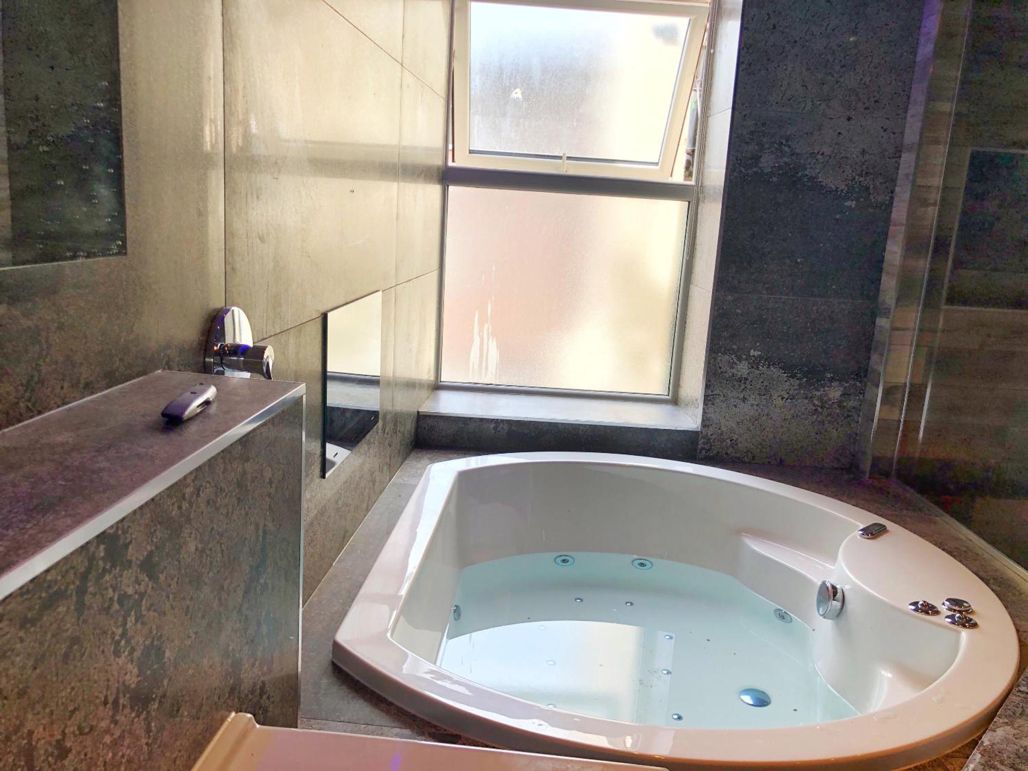 The Residence Sasco Apartments Blackpool Bagian luar foto